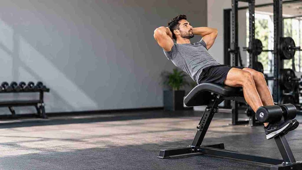 Roman chair situps 